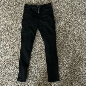 Levi’s high waisted skinny jeans.